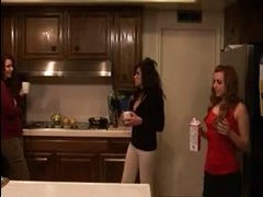 Жена попросила сосать у любовника инцест